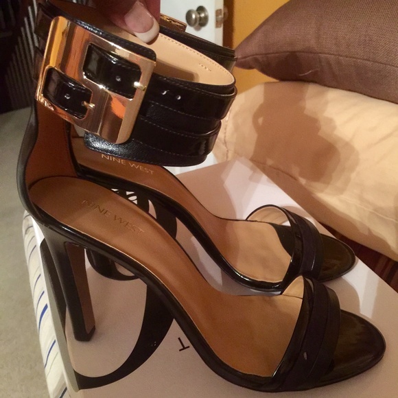 Heels - Picture 1 of 10